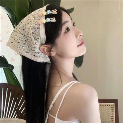 绿杨移作两家春